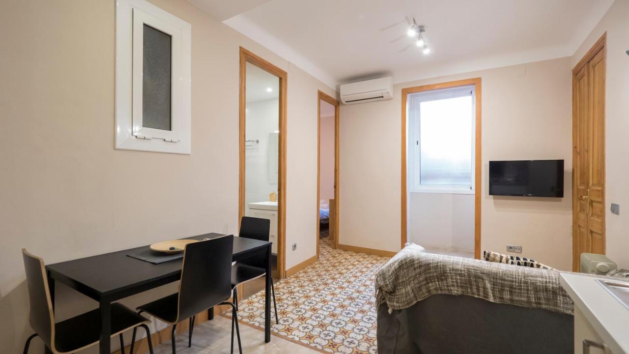 Acogedor Apartamento De 2 Dormitorios Барселона Экстерьер фото