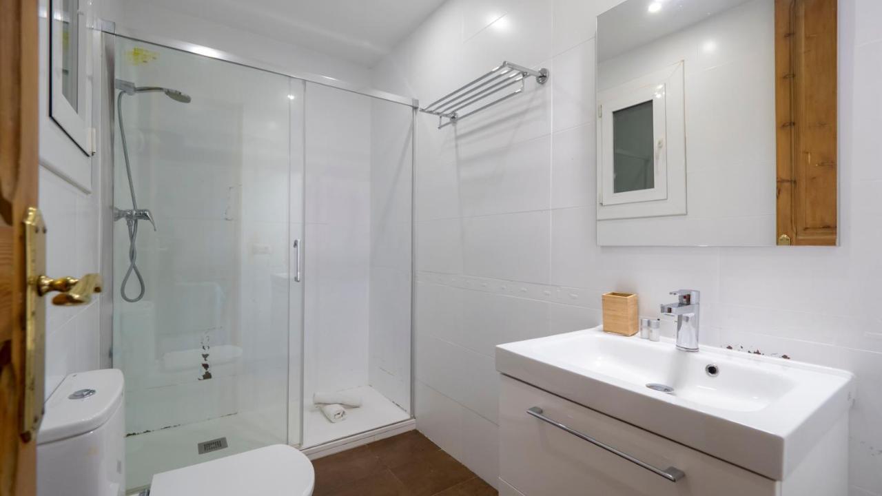 Acogedor Apartamento De 2 Dormitorios Барселона Экстерьер фото